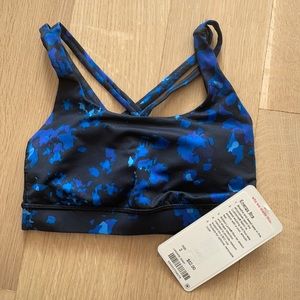 NWT Lululemon Energy Bra size 2